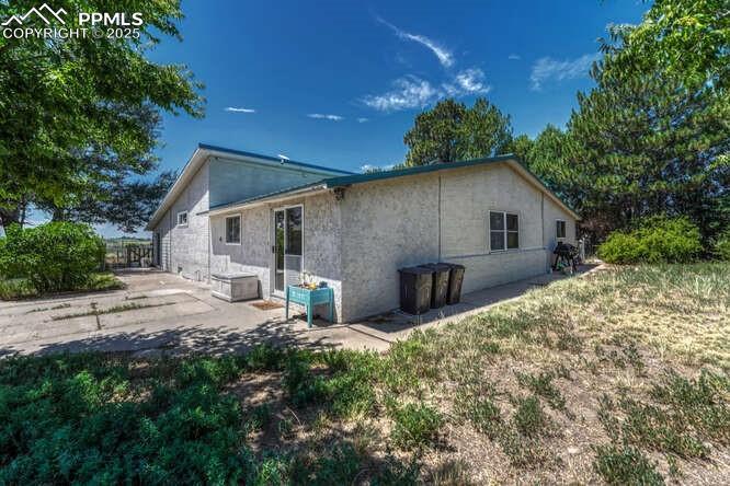 Property Photo:  217 E Grand Avenue  CO 81030 