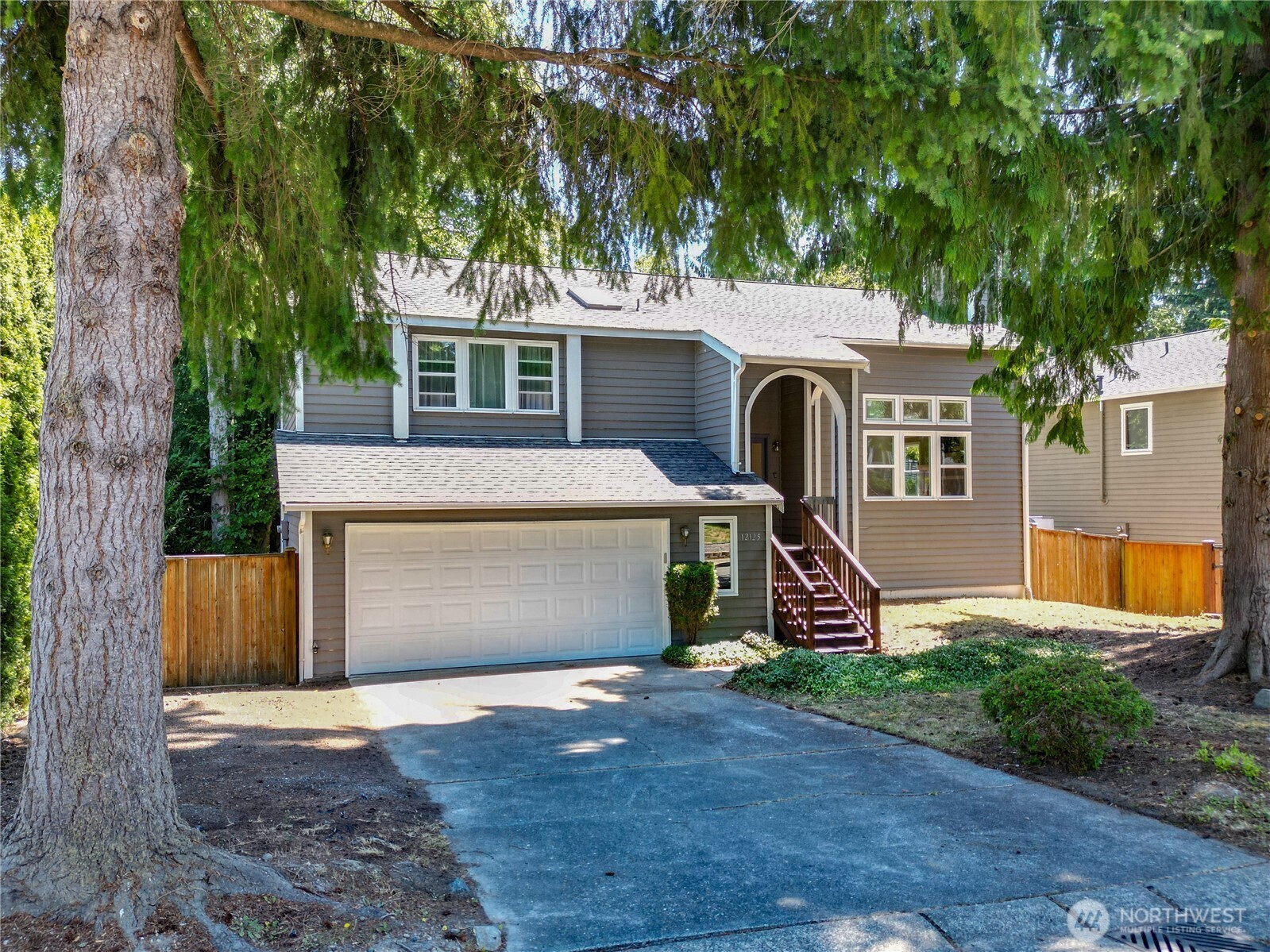 Property Photo: 12125 53rd Avenue SE WA 98208