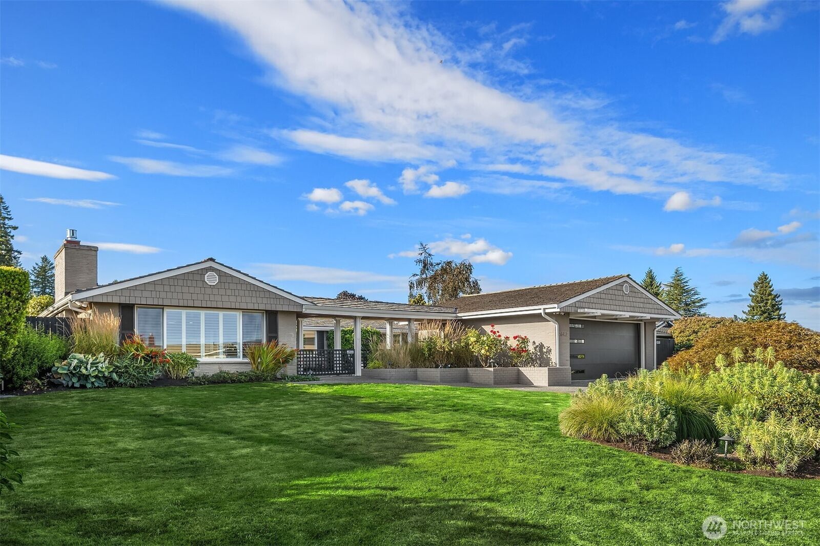 Property Photo: 9642 Hilltop Road WA 98004