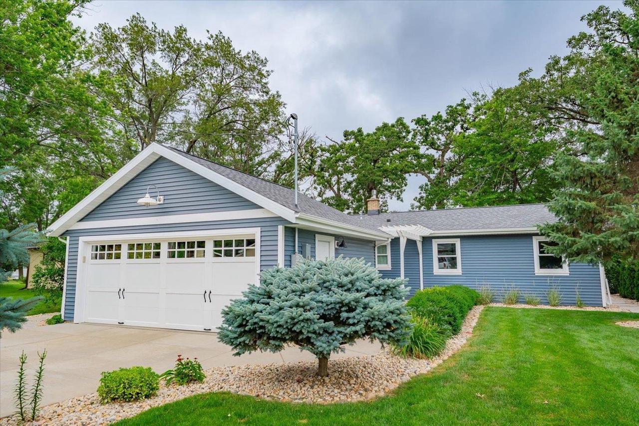Property Photo: 10045 North Ellendale Road WI 53534