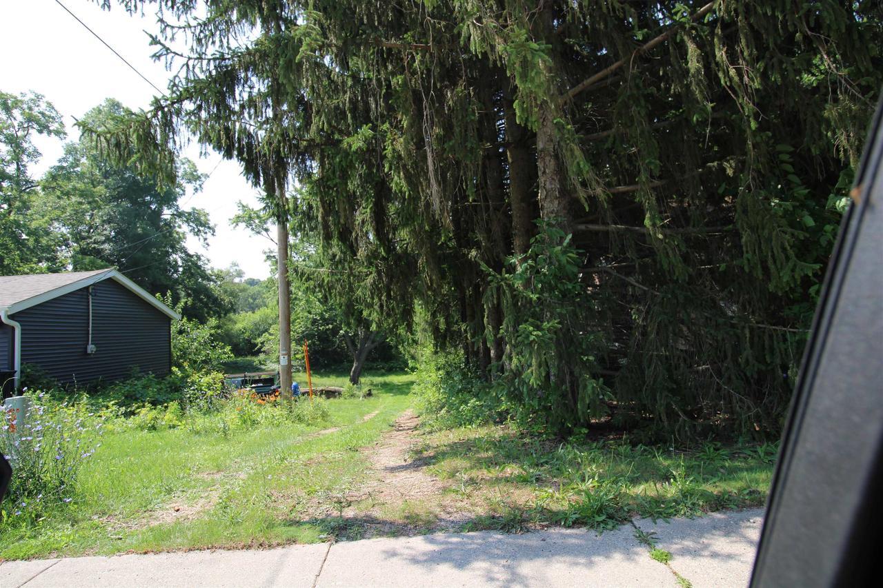 Property Photo: 622 Cranston (East Lot) Road WI 53511