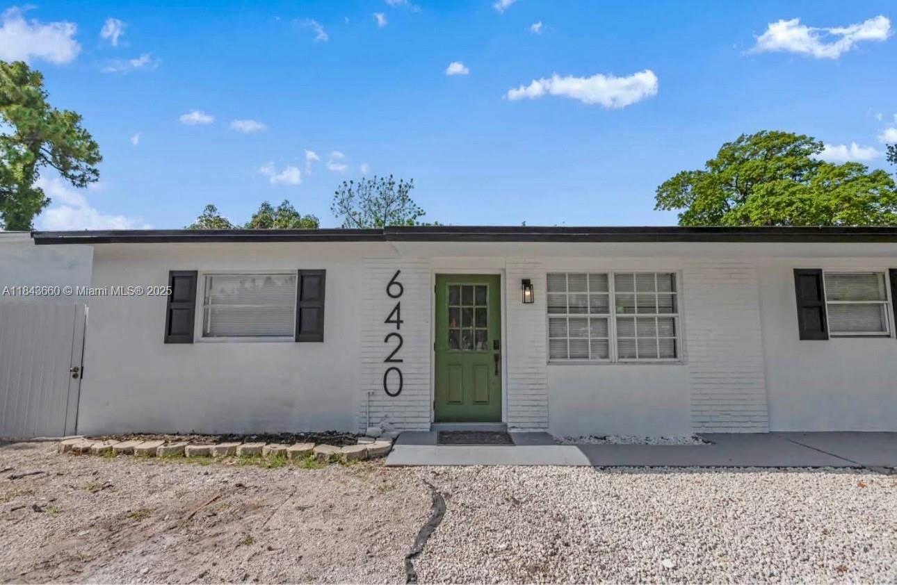 6420 Washington St  Hollywood FL 33023 photo