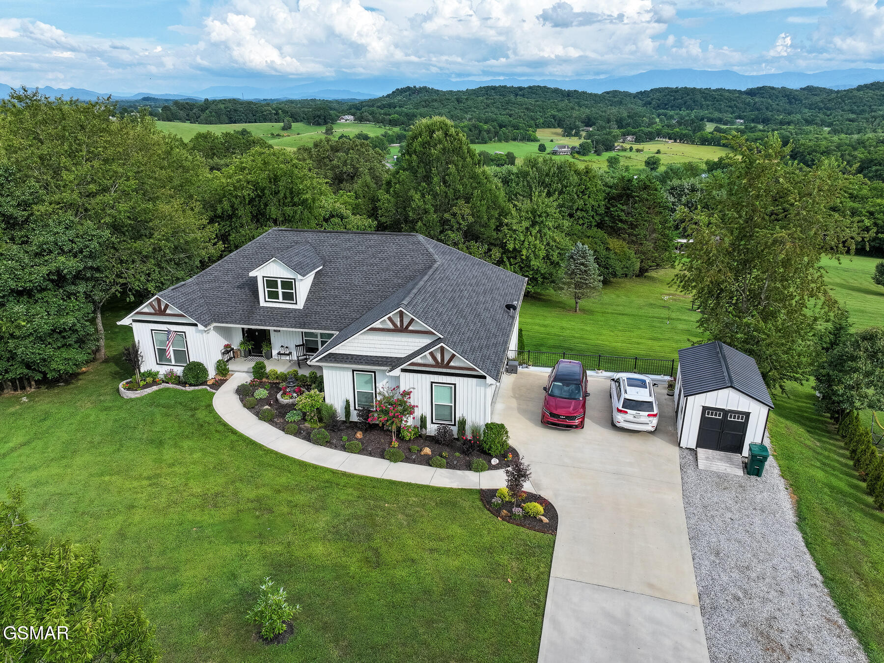 Property Photo: 1160 Eagle View Drive TN 37764