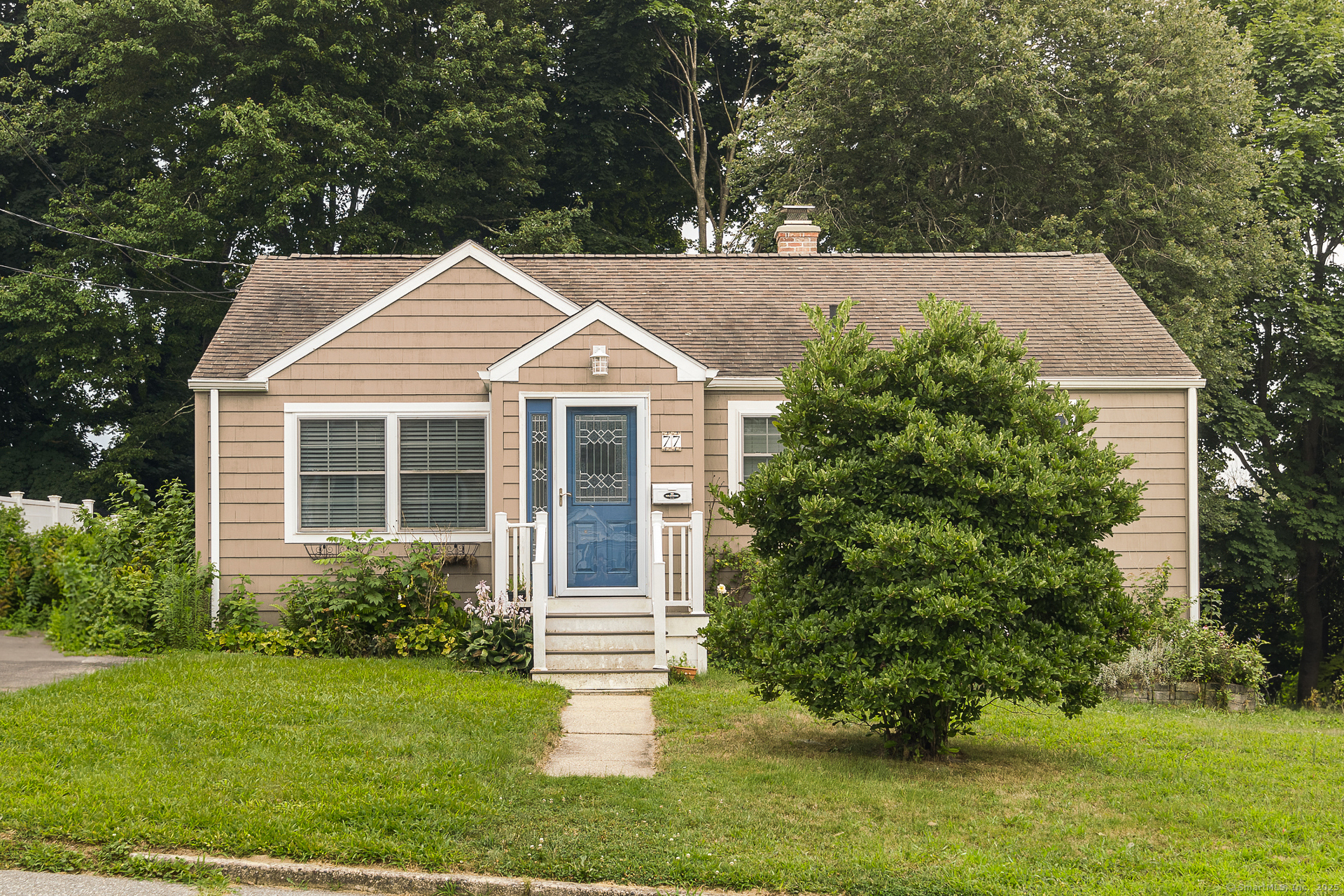 Property Photo:  77 Bayshore Drive  CT 06320 