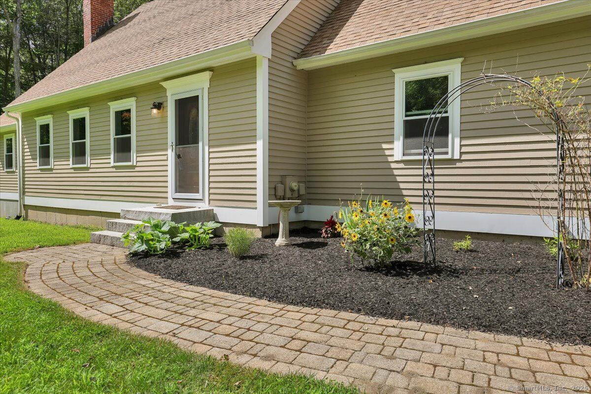 Property Photo:  67 Sean Circle  CT 06238 