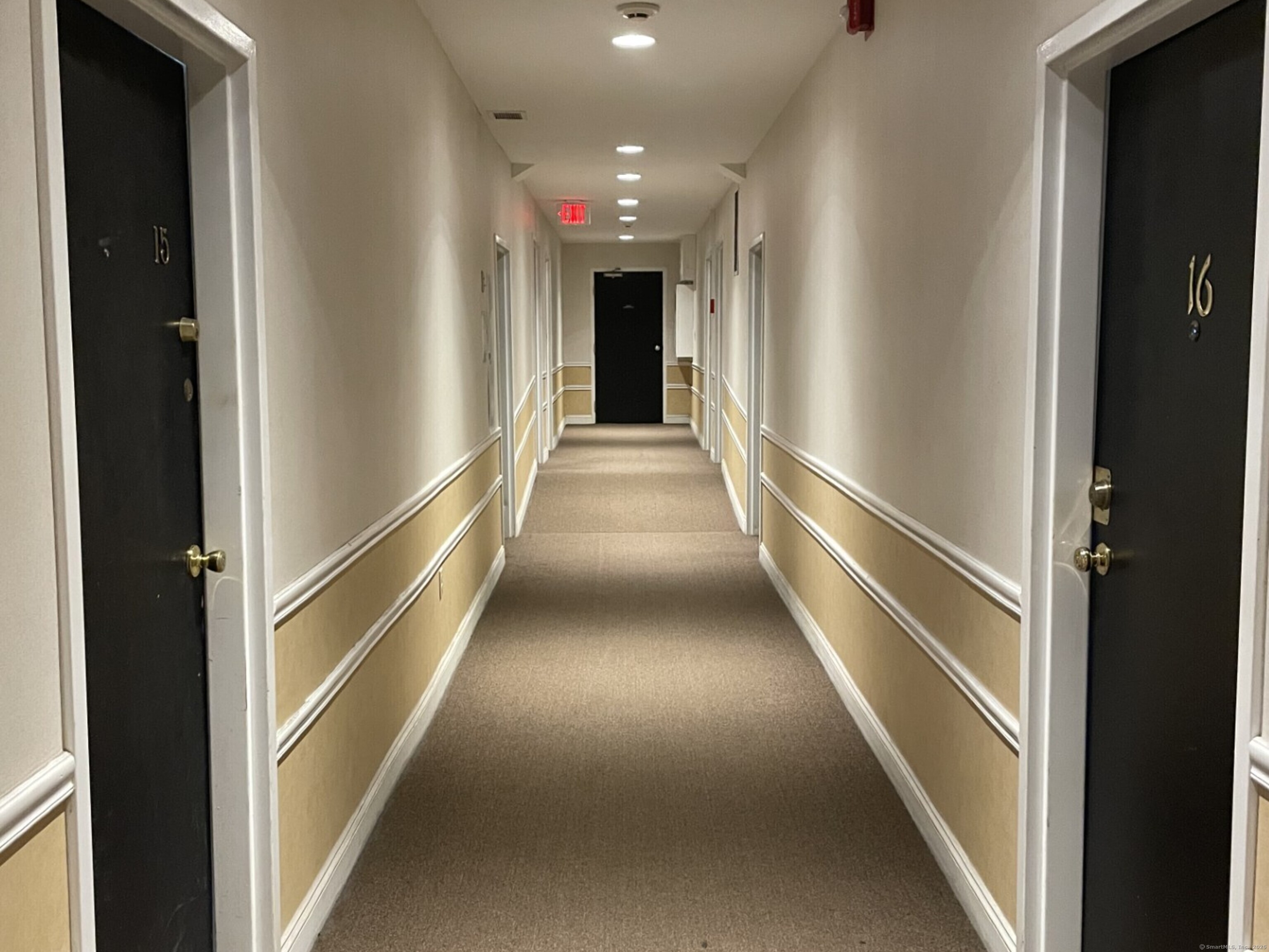 Property Photo: 94 Washington Street Apt 19 CT 06854
