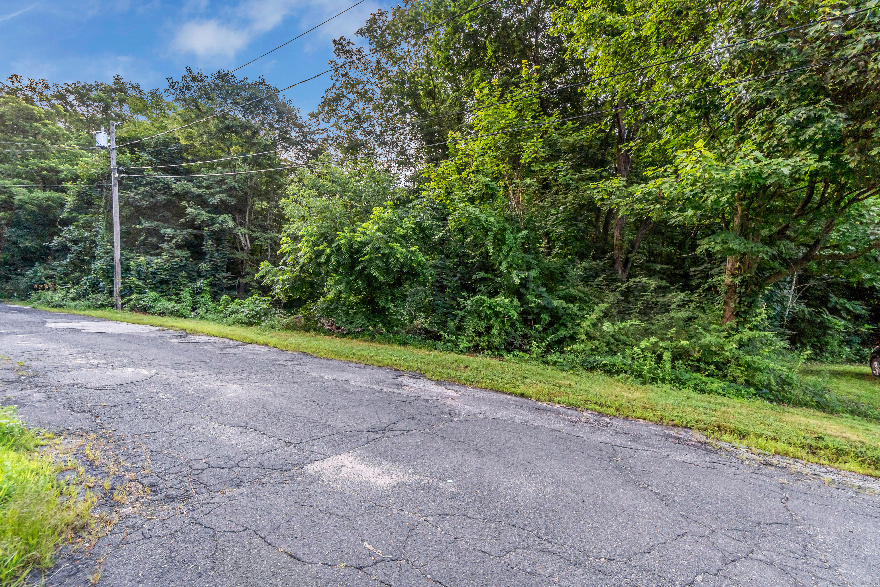 Property Photo: 10 Railroad Avenue CT 06424