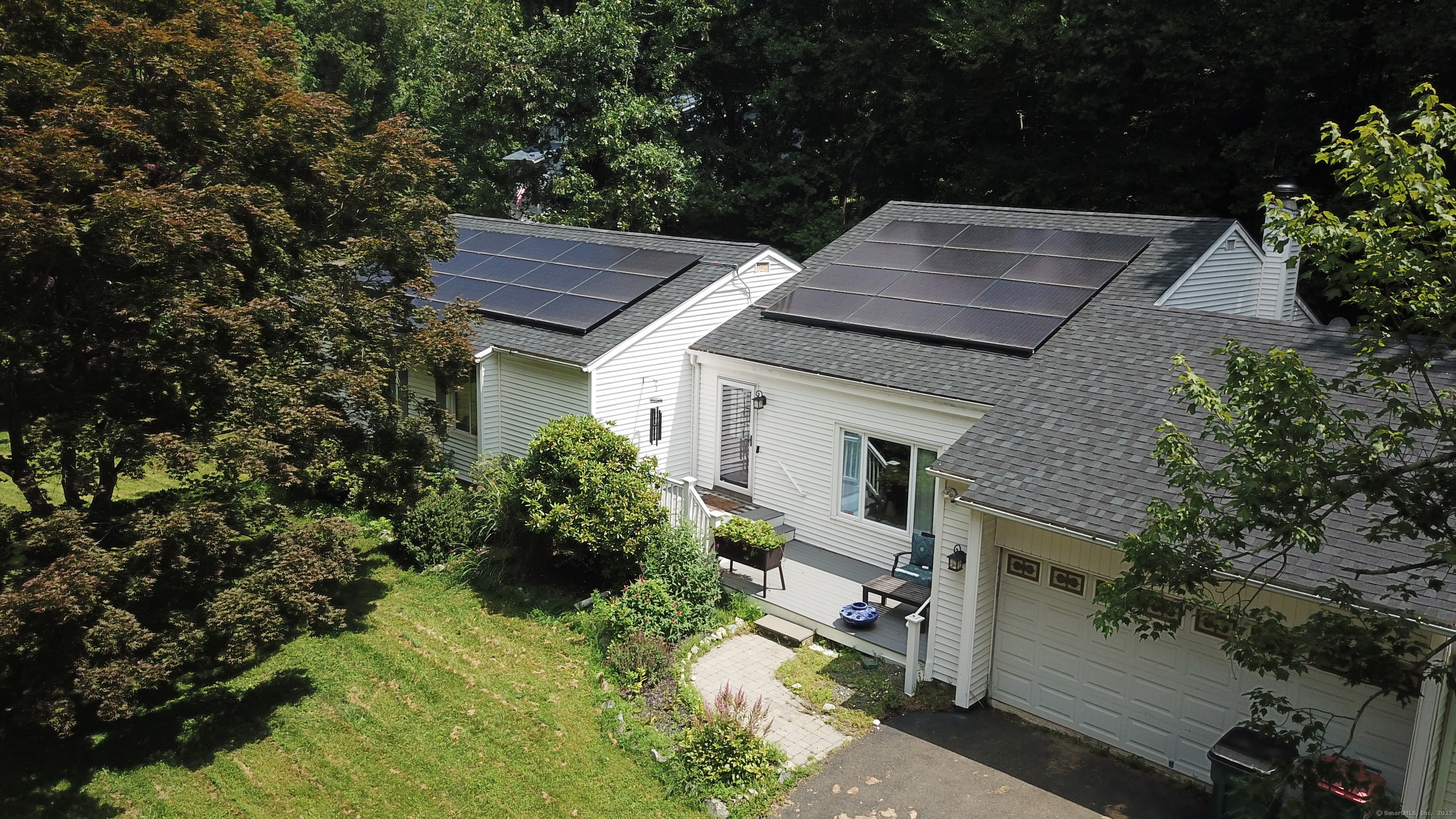 Property Photo: 43 Katrina Circle CT 06801