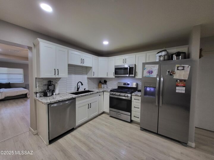 Property Photo:  1827 E 13th Street  AZ 85719 