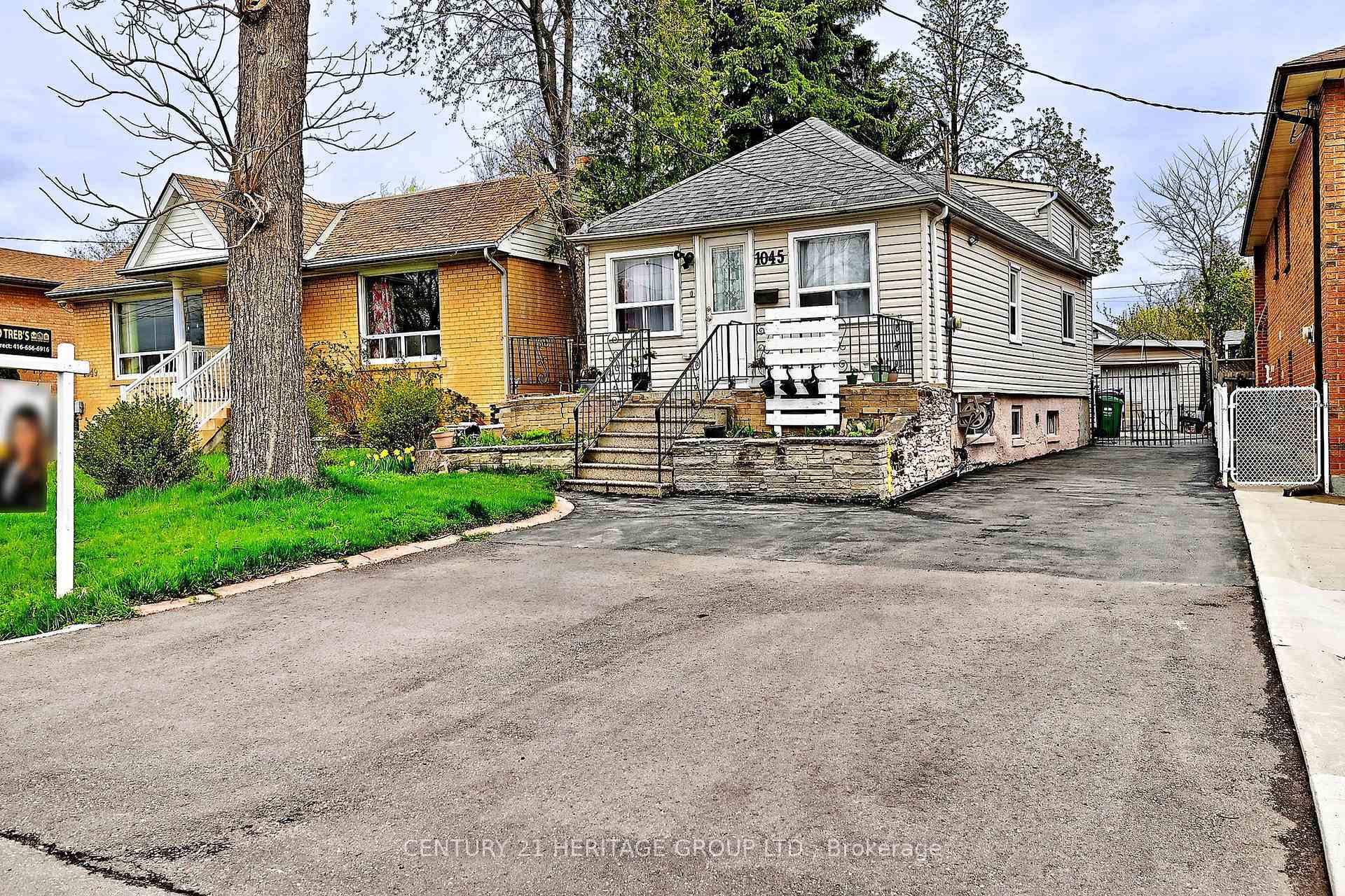 Photo de la propriété: 1045 East Avenue ON L5E 1X1