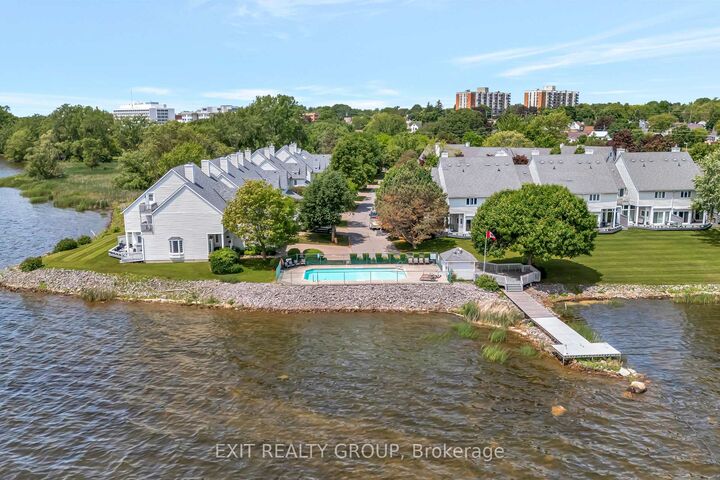 Photo de la propriété: 31 Keegan Parkway 13 ON K8N 5N7