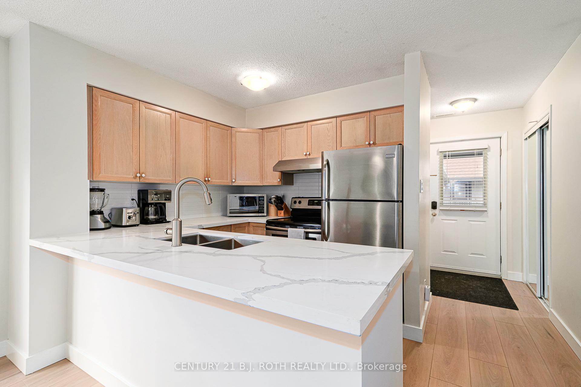 Photo de la propriété: 291 Mariners Way ON L9Y 5C7