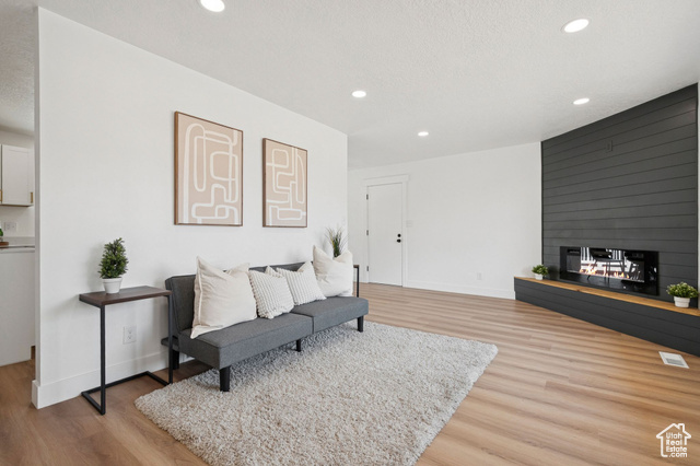 Property Photo: 1211 E 400 S UT 84606