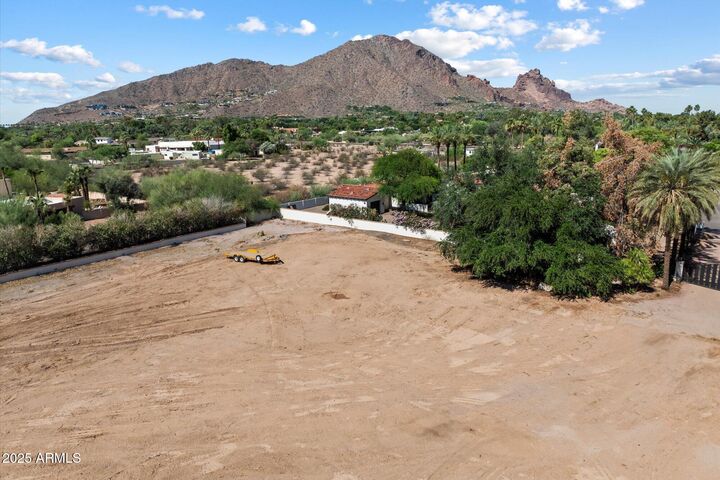 Property Photo: 6480 E Arroyo Verde Drive 1 AZ 85253