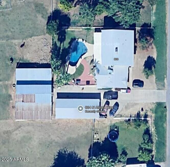 Property Photo:  804 N Alzora Way  AZ 85353 