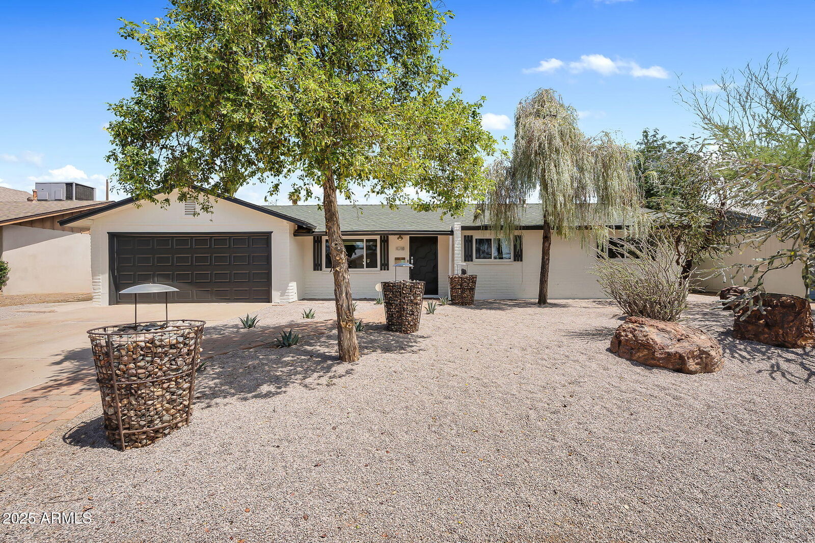 Property Photo: 1018 E Marigold Lane AZ 85288