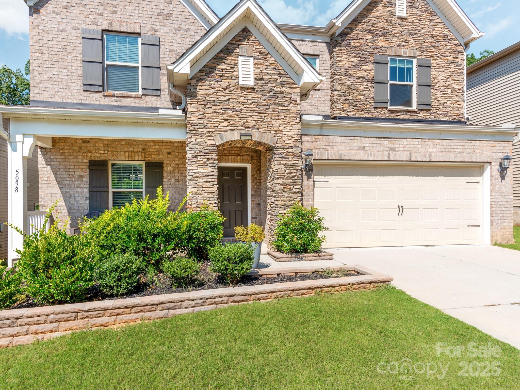 Property Photo: 5098 Burnwald Court SC 29715