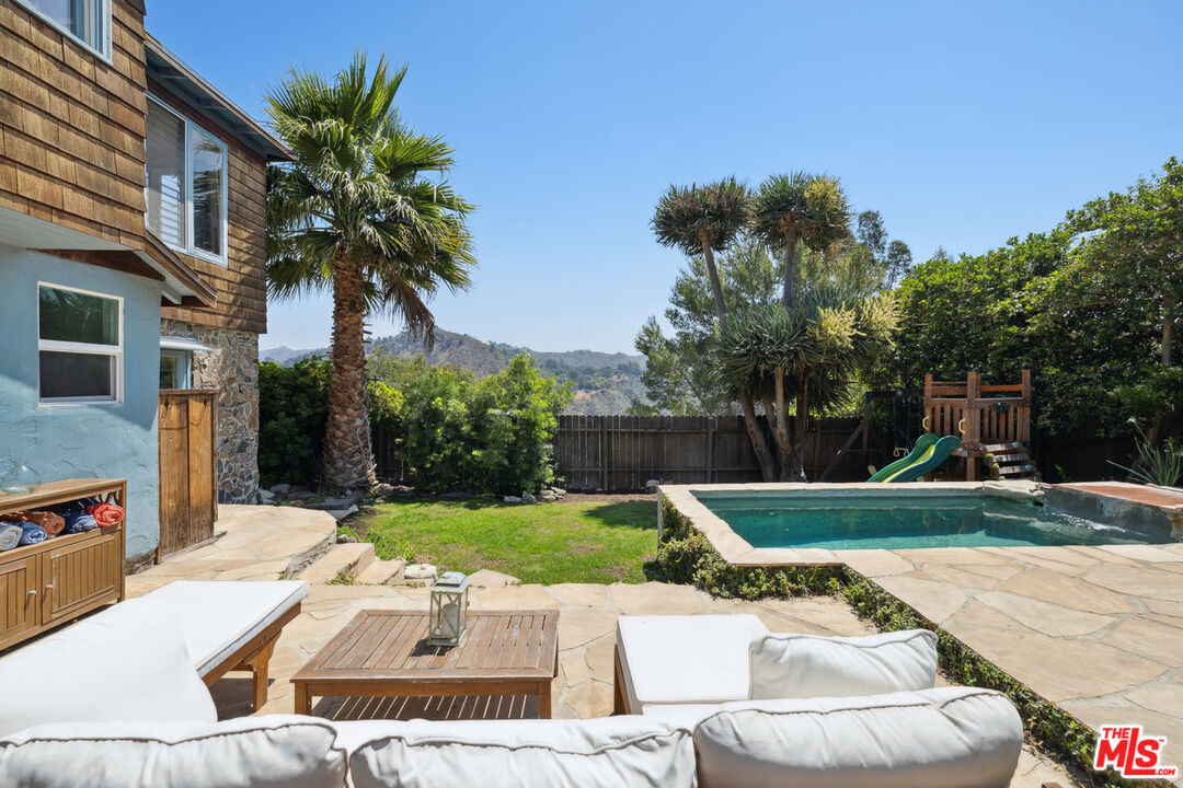Property Photo: 19784 Vision Trl CA 90290