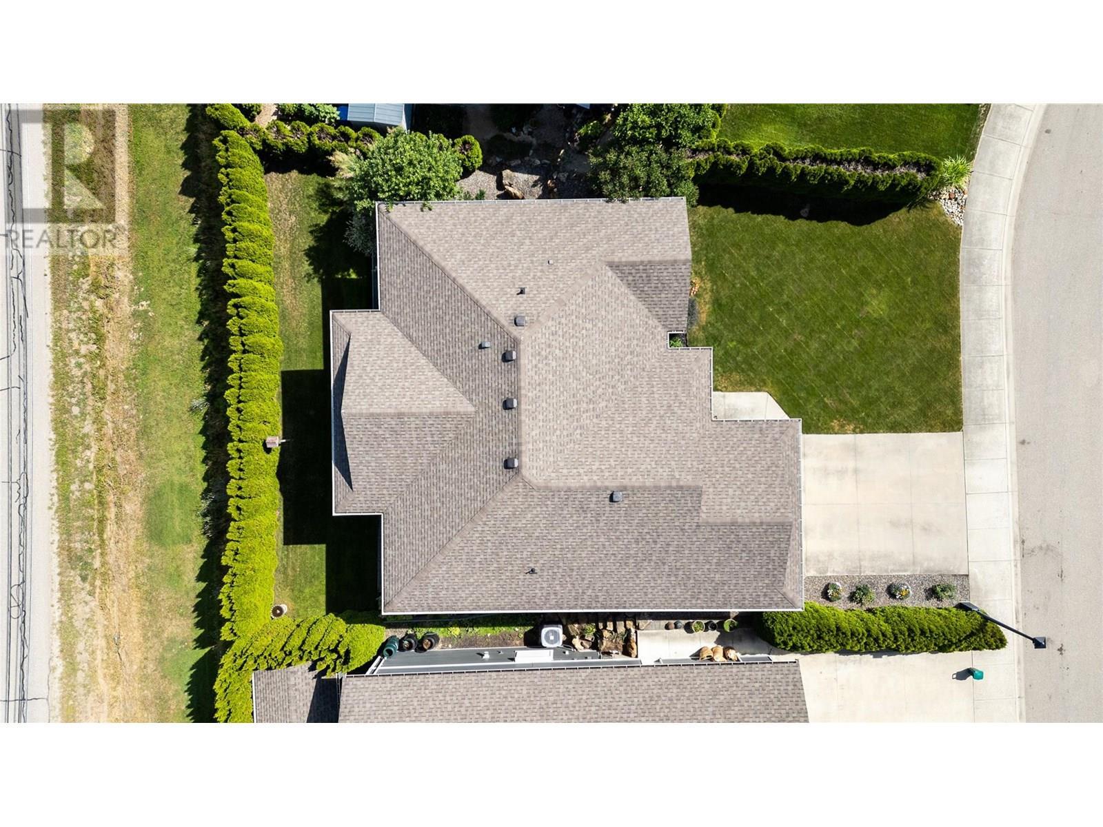 Property Photo:  1151 23 Avenue Southwest  BC V1E 0A9 