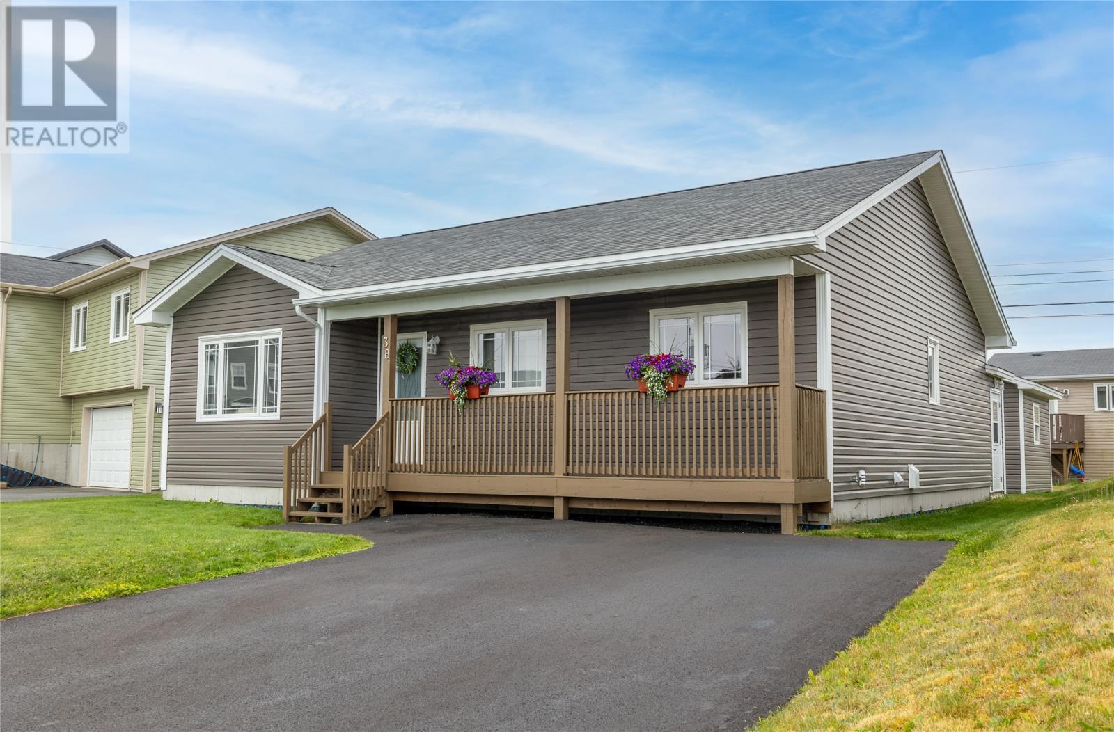 Photo de la propriété: 38 Finlaystone Drive NL A1N 0E3