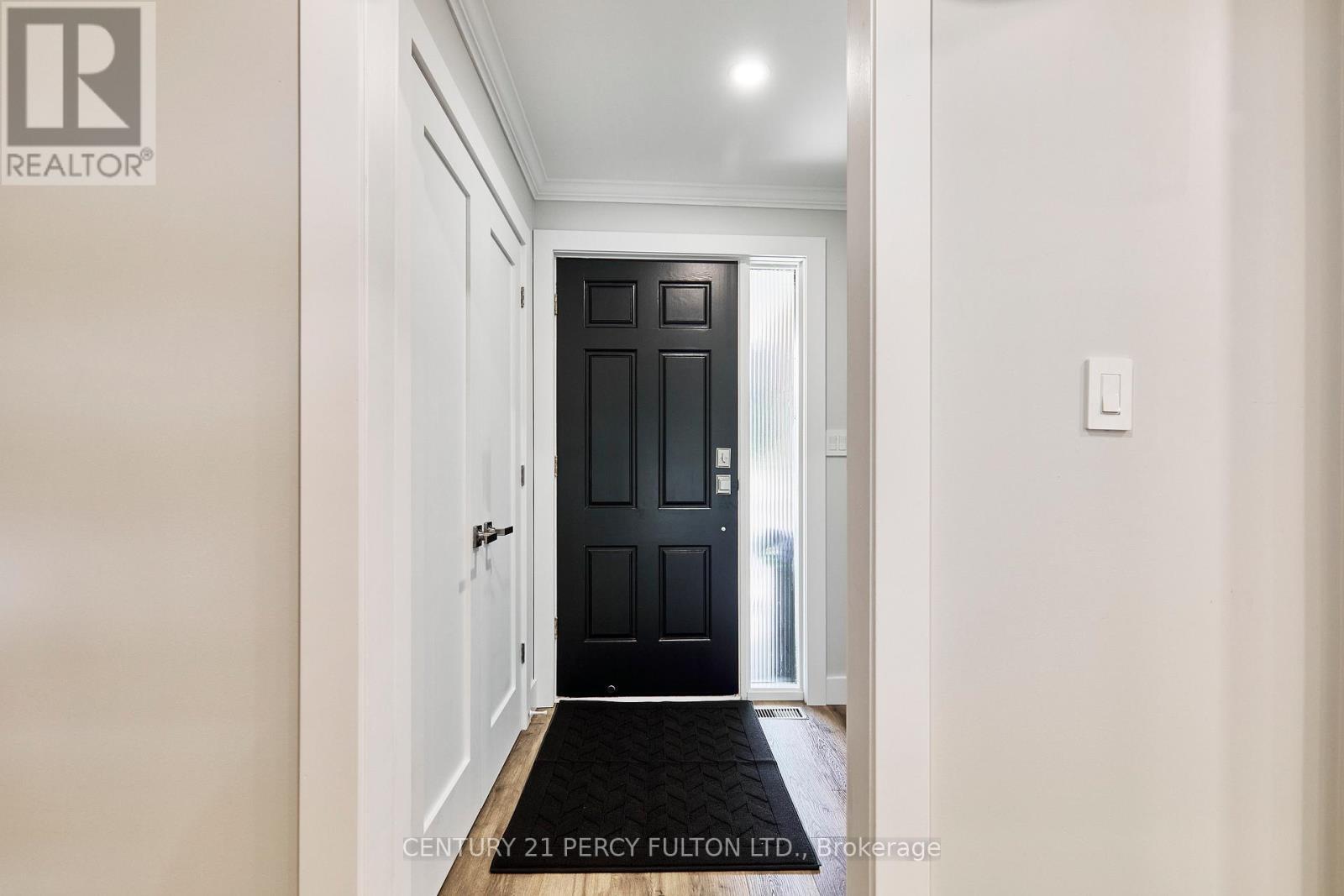 Property Photo: 613 Alma Street ON L9L 1C5