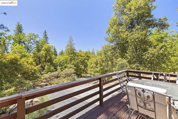 Property Photo: 23255 Oak View Dr CA 95383