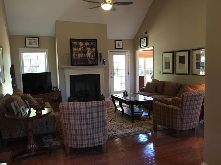 Property Photo:  110 N Carleila Lake Way  SC 29307 