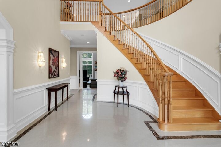 Property Photo: 62 Canoe Brook Ln NJ 07931