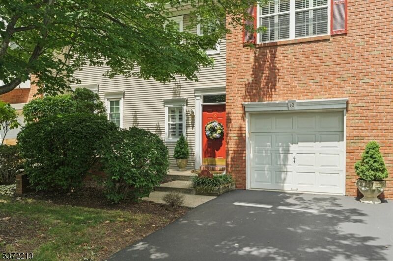 Property Photo:  10 Constitution Way  NJ 07920 