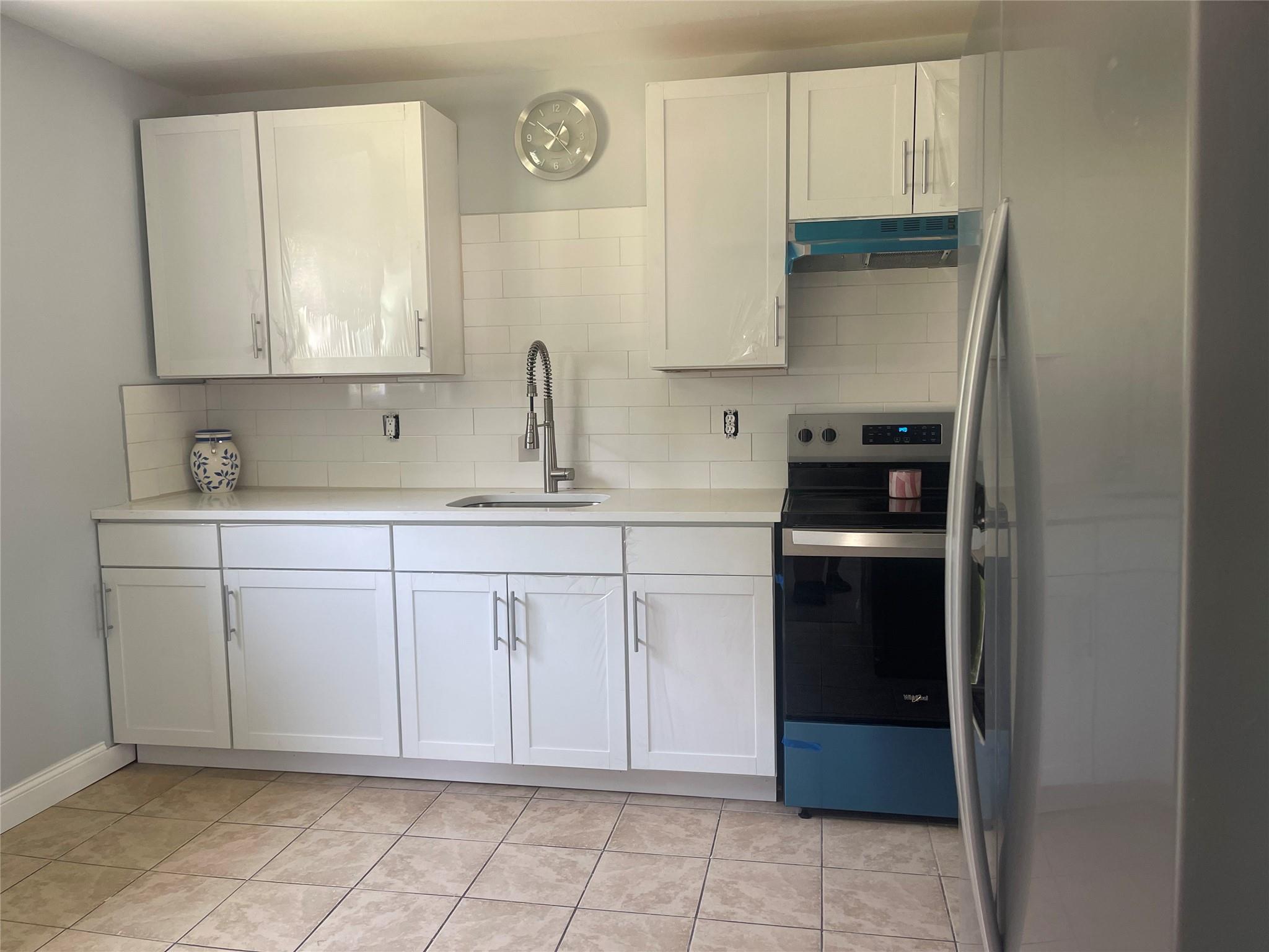 Property Photo:  194 Moriches Avenue  NY 11950 