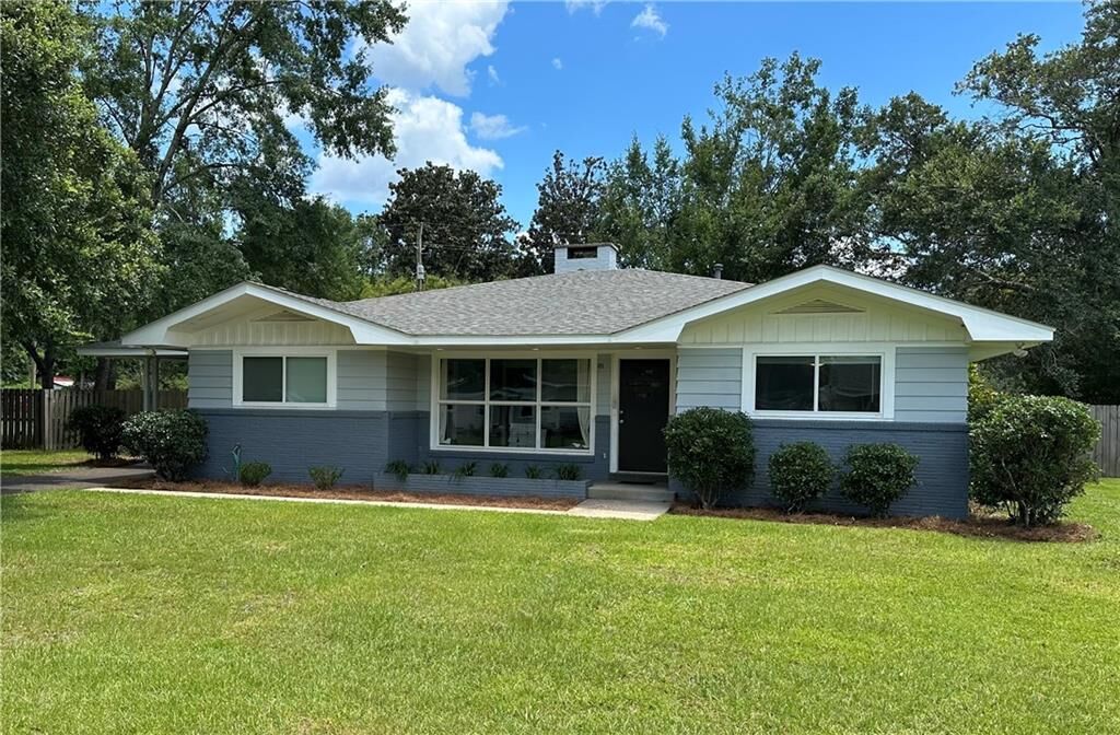 Property Photo:  311 Marigold Avenue W  AL 36535 