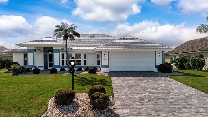 Property Photo:  2016 New Bedford Drive  FL 33573 