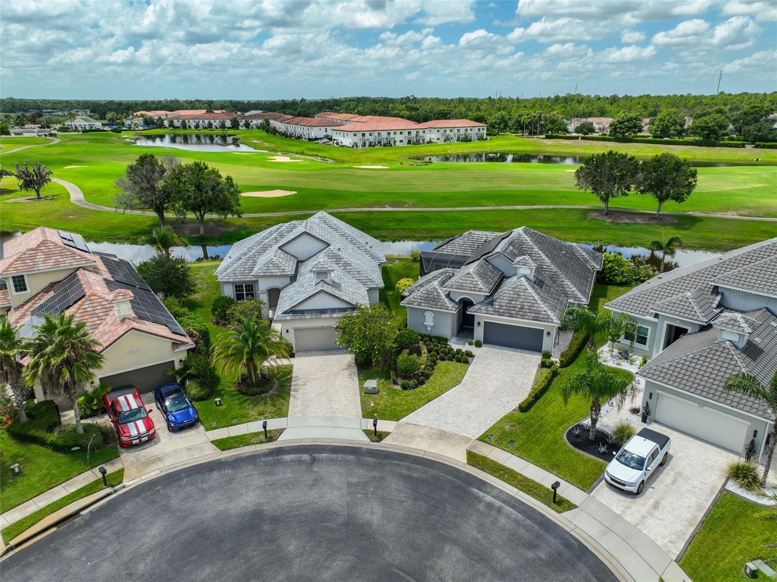 Property Photo:  1039 Hamilton Court  FL 33837 