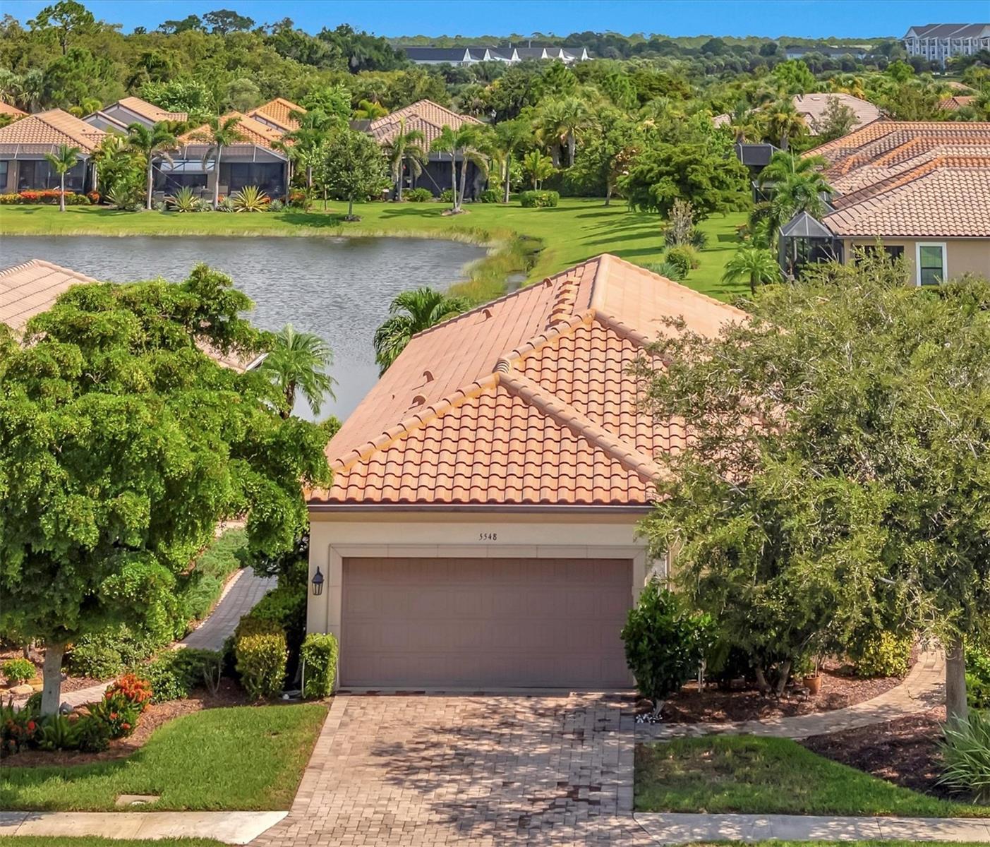 Property Photo: 5548 Sentiero Drive FL 34275