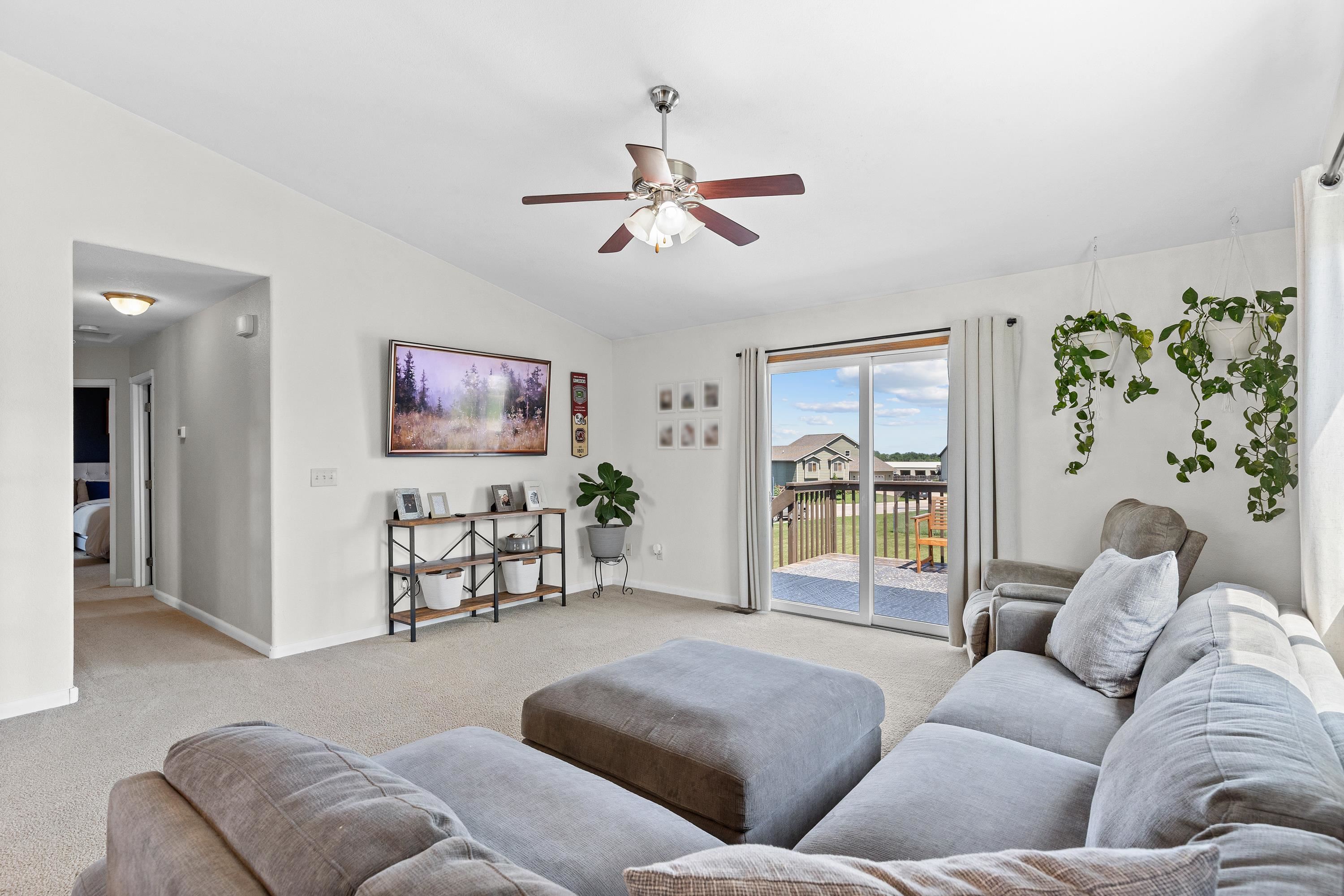 Property Photo: 444 Daystar Road SD 57719