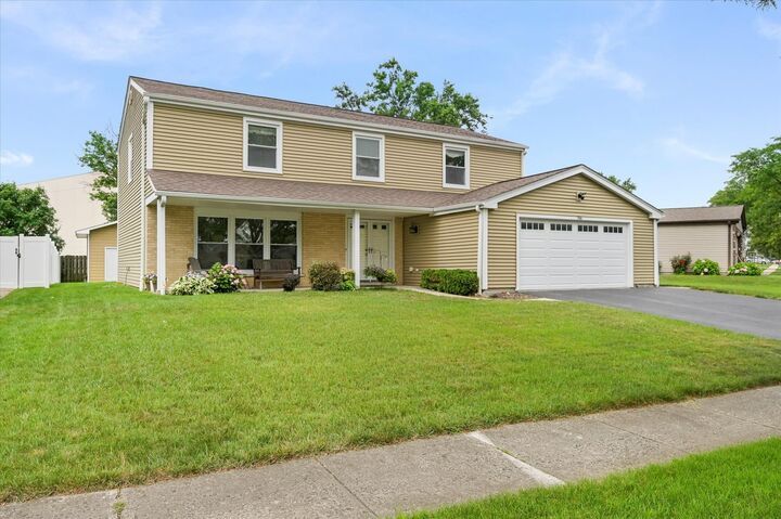 Property Photo:  766 Oakwood Drive  IL 60559 