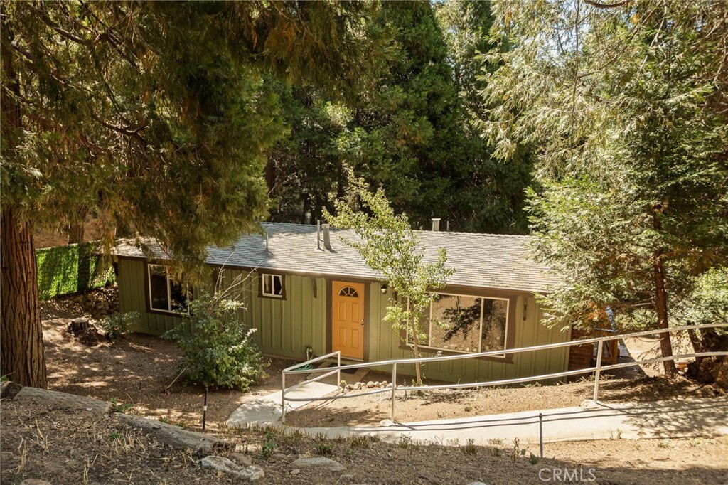Property Photo:  24243 Zell Court  CA 92325 
