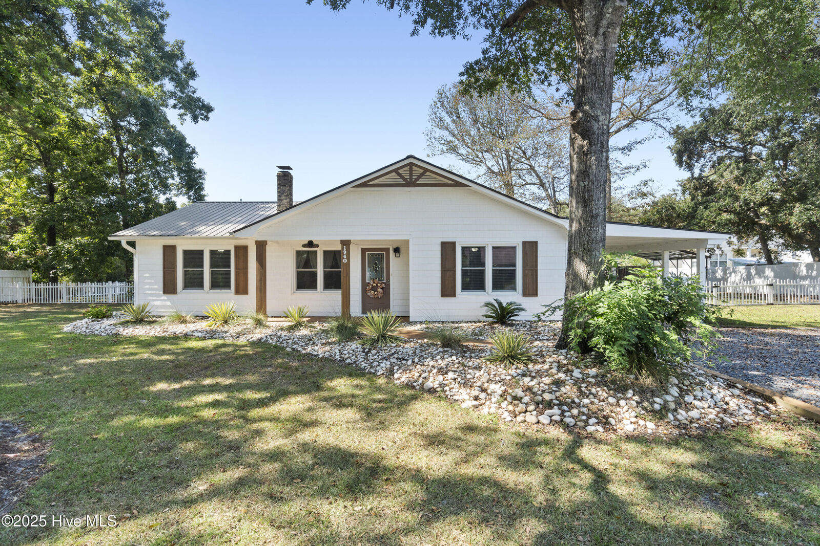 Property Photo: 1960 Harbor Drive SW NC 28469