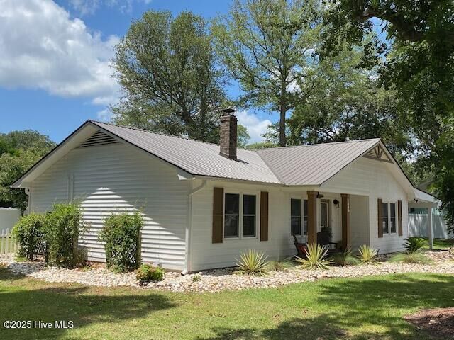 Property Photo:  1960 Harbor Drive SW  NC 28469 