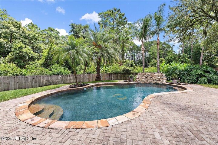 Property Photo:  2077 Brighton Bay Trail  FL 32246 