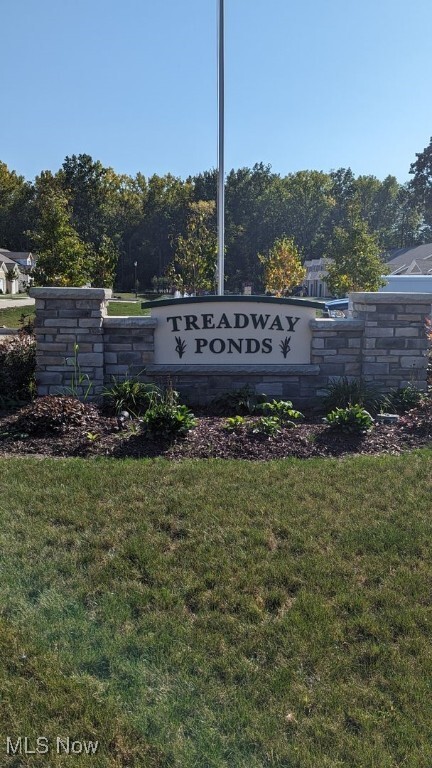 Property Photo:  642 Treadway Boulevard  OH 44054 