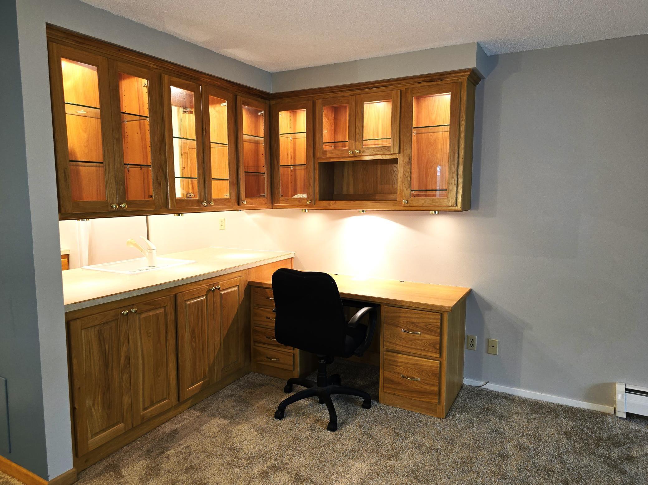 Property Photo:  2800 Hamline Avenue N 225  MN 55113 