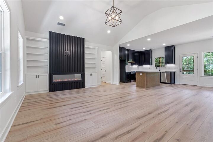 Property Photo: 36 Westmorland Drive AR 72714