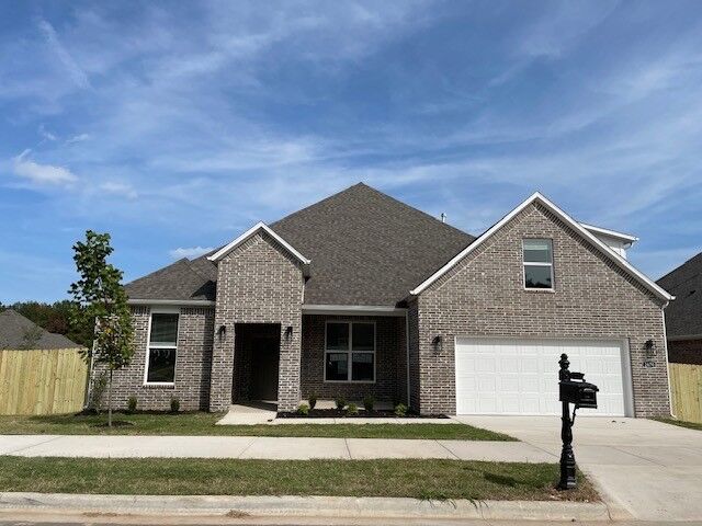 Property Photo: 2870 N Grey Squirrel Drive AR 72704