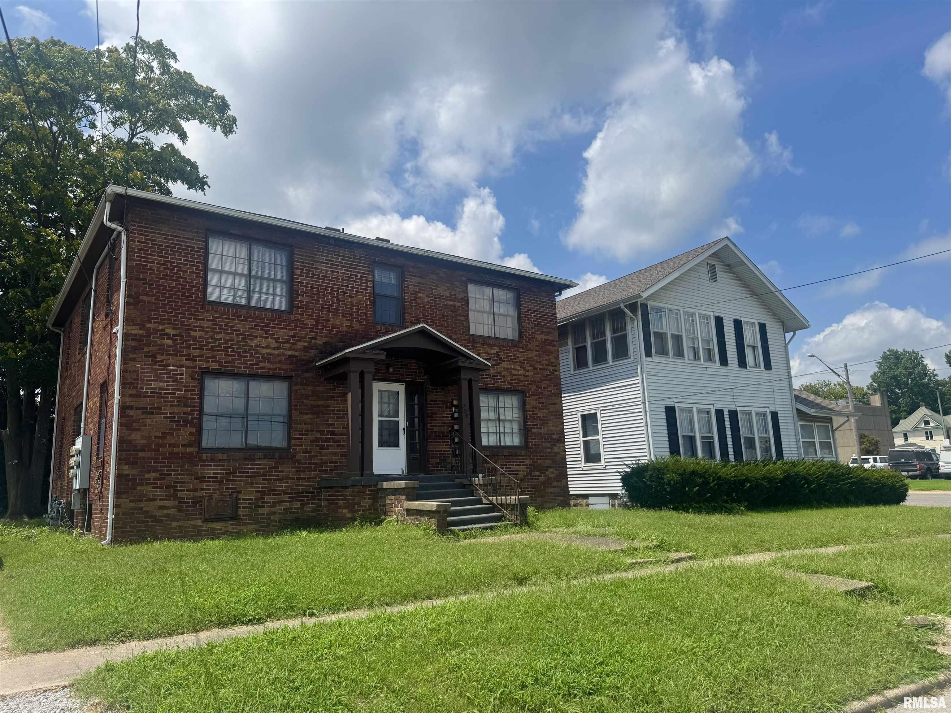 205 S 6th Street  Mt Vernon IL 62864 photo