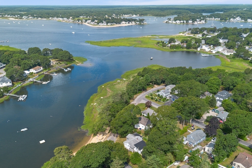 Property Photo:  20 Bayside Avenue  MA 02571 