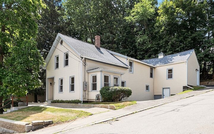 Property Photo: 46 Maple St MA 01420