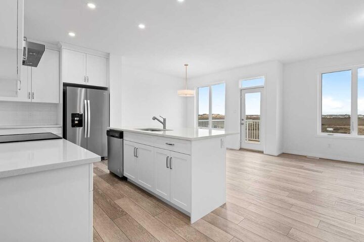 Property Photo: 310 Montrose Crescent SE AB T1V 0L1