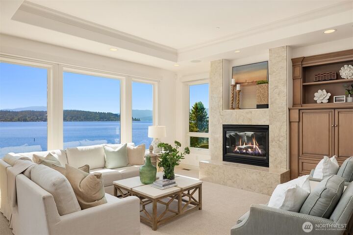 Property Photo: 830 W Lake Sammamish Parkway NE WA 98008