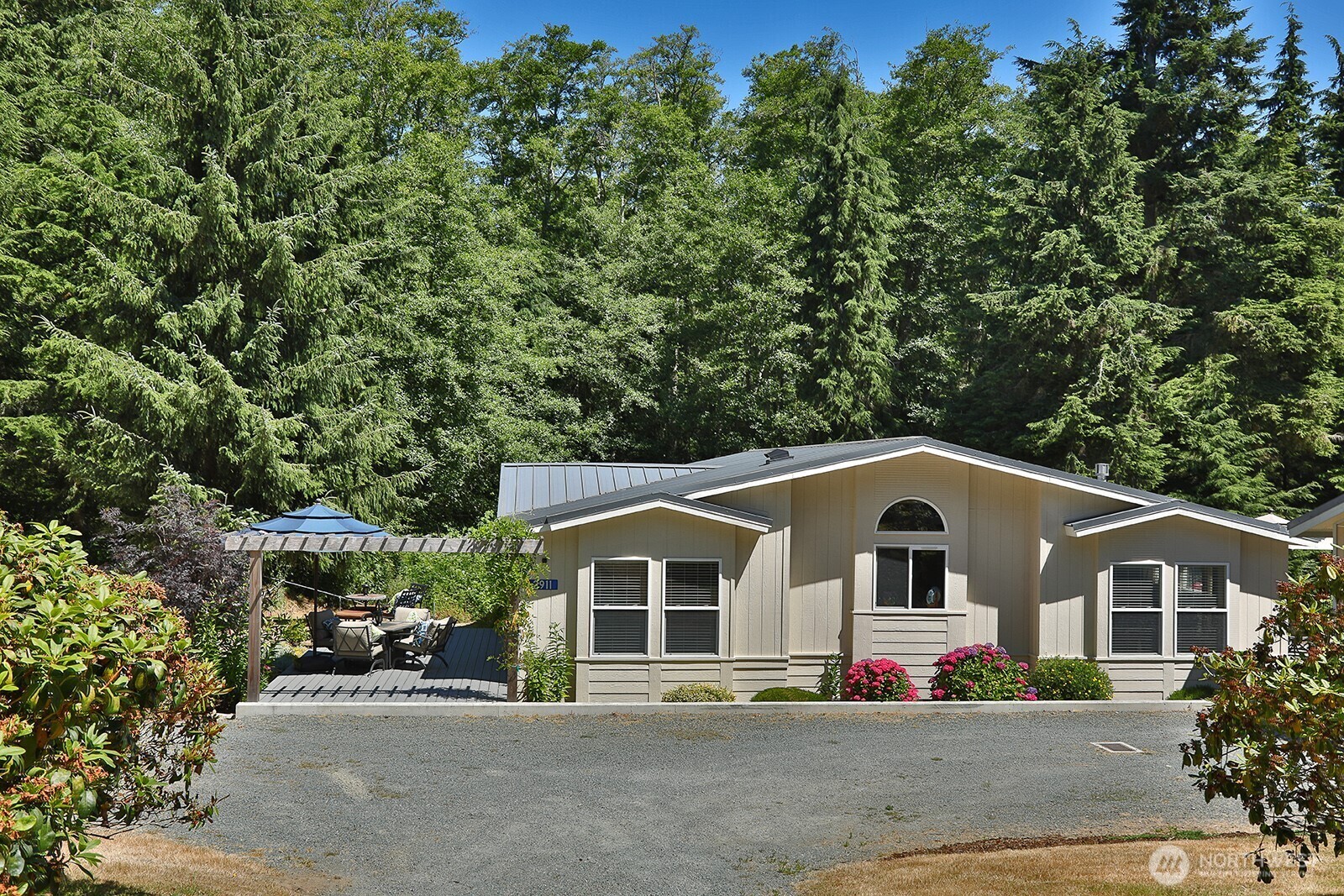 Property Photo: 2911 Eagle Bluff Road WA 98253